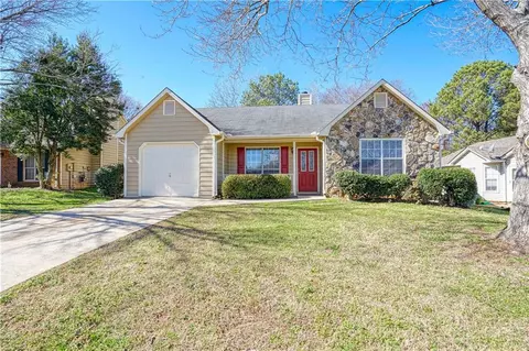 6555 Planters Ct, Morrow, GA 30260