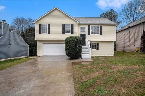 2585 Stardust Trl, Decatur, GA 30034