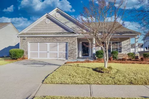 818 Ideal Pl, Winder, GA 30680