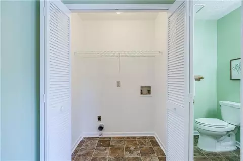 Entry Way - 4020 E Meadow Dr, Duluth, GA 30096 photo 3 of 3