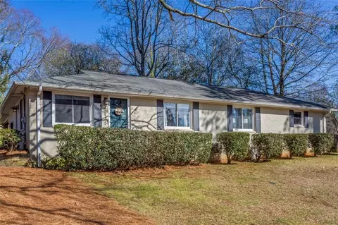 2735 Parkwood Rd SE, Smyrna, GA 30080