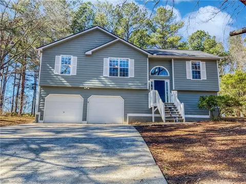 147 Shadow Wood Dr, Douglasville, GA 30134