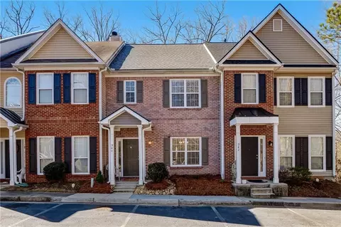 940 Tree Creek Blvd, Lawrenceville, GA 30043