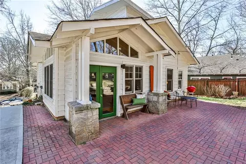 226 E Davis St, Decatur, GA 30030