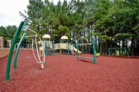 View/Area - 7325 Craigleith Dr, Duluth, GA 30097 photo 7 of 9