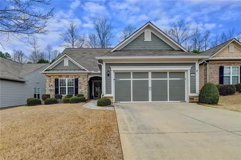 6678 Fawn Meadow Ln, Hoschton, GA 30548