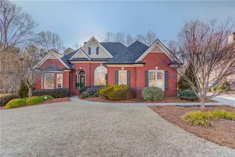 1070 Overlook Ln, Monroe, GA 30656
