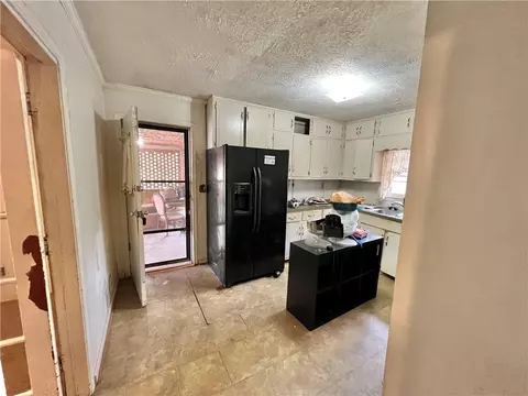 Kitchen - 148 Circle Rd, Dacula, GA 30019 photo 4 of 4