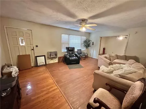 Living - 148 Circle Rd, Dacula, GA 30019 photo 2 of 8