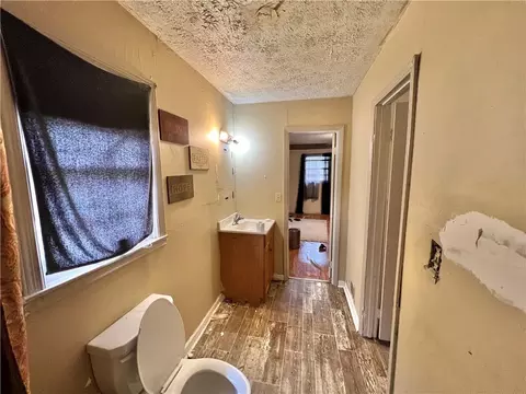 Bath - 148 Circle Rd, Dacula, GA 30019 photo 6 of 7