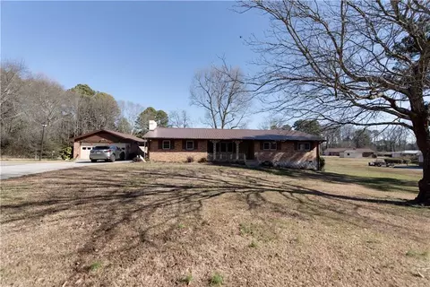 2379 Eastwood Dr, Snellville, GA 30078