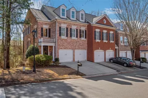 5301 Waters Edge Trl, Roswell, GA 30075