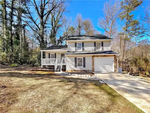 1448 Shadwood Ct, Lawrenceville, GA 30043