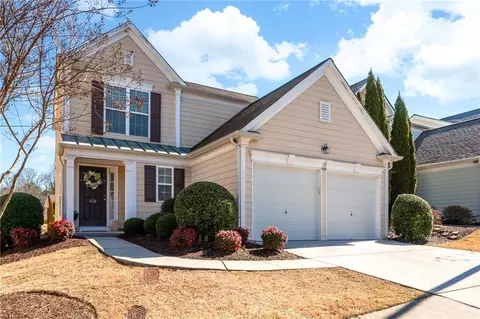 608 Lauder Cir, Woodstock, GA 30188