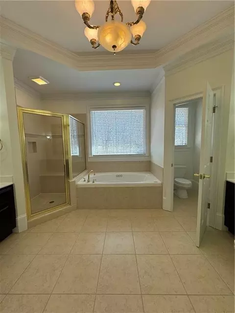Bath - 8945 Forest Path Dr, Gainesville, GA 30506 photo 5 of 12