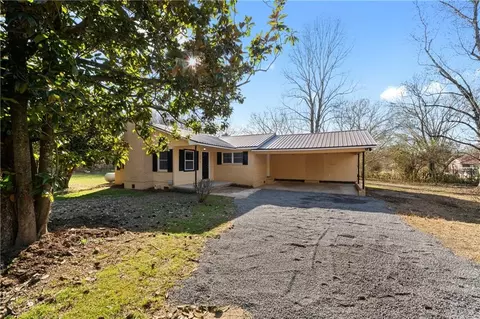 121 Francis Ct SE, Calhoun, GA 30701