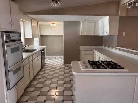 75 Lang Cir, Covington, GA 30014 photo 6