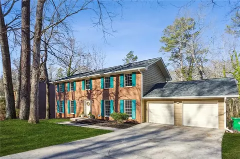 3567 Calumet Rd, Decatur, GA 30034