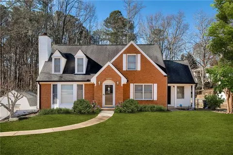 3552 Ontario Ct, Buford, GA 30519