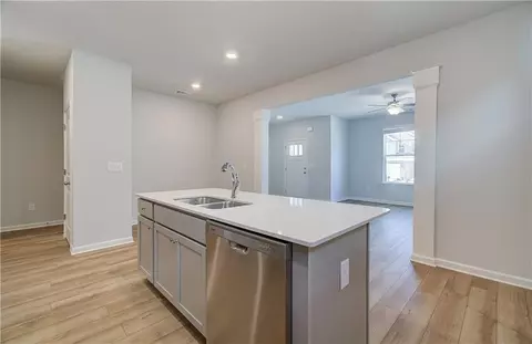 4631 Blake Loop, Atlanta, GA 30349 photo 8