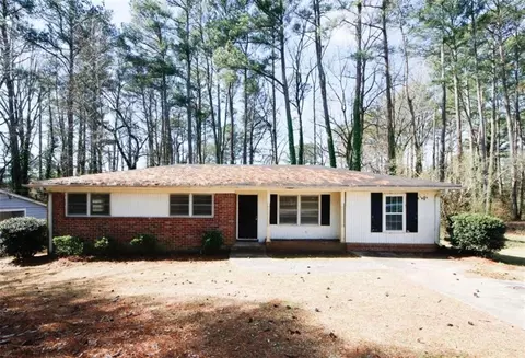 2081 John Wesley Ct, Decatur, GA 30035