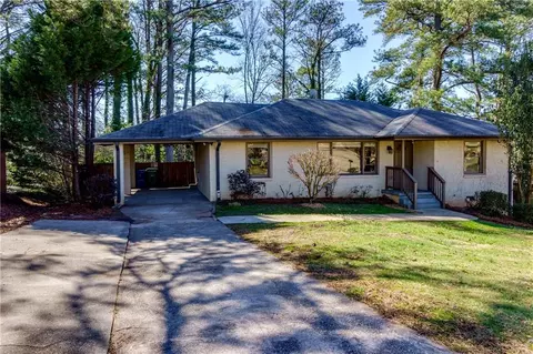 1915 Valencia Rd, Decatur, GA 30032