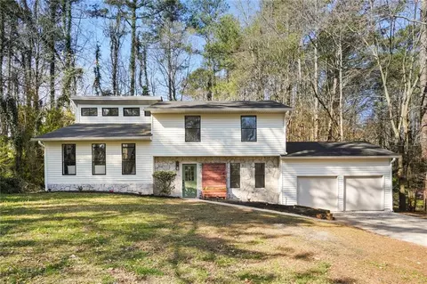 3949 Chimney Ridge Dr, Ellenwood, GA 30294
