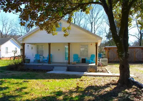 12 Willingham St, Rome, GA 30161