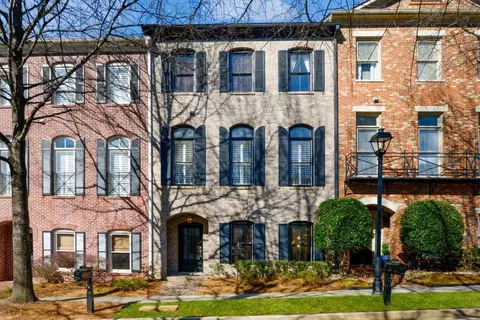 150 W Ridge Way, Roswell, GA 30076