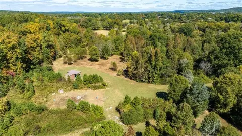 1520 Hall Station Rd, Adairsville, GA 30103