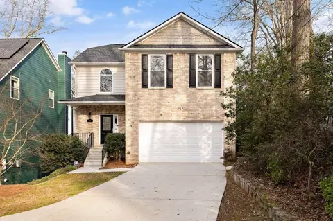 827 Mclendon Dr, Scottdale, GA 30079