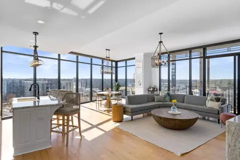 2233 Peachtree Rd NE #1004, Atlanta, GA 30309