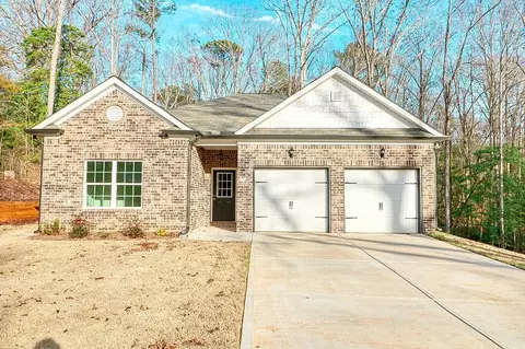 Exterior - 340 Willow Shoals Dr, Covington, GA 30016 photo 4 of 12