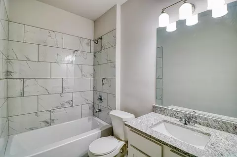 Bath - 340 Willow Shoals Dr, Covington, GA 30016 photo 7 of 9