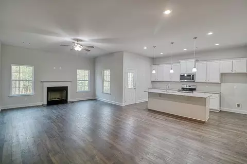 Living - 340 Willow Shoals Dr, Covington, GA 30016 photo 1 of 2