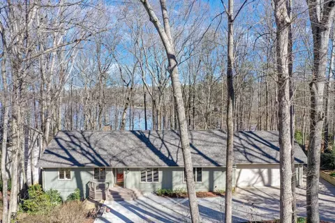 2748 Northlake Rd, Gainesville, GA 30506