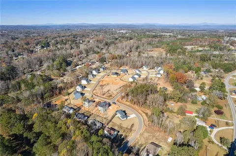 View/Area - 295 Quail Forest Cir, Toccoa, GA 30577 photo 2 of 15
