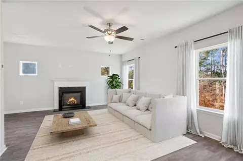Living - 295 Quail Forest Cir, Toccoa, GA 30577 photo 1 of 5