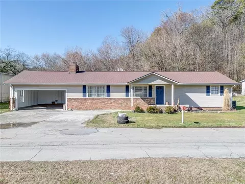 107 Spring St, Cohutta, GA 30710