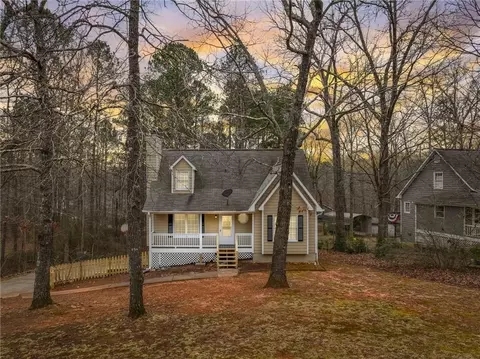 417 Robin Hood Dr, Douglasville, GA 30134