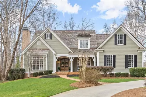 110 Old Barn Ct, Milton, GA 30004