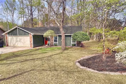 4901 Cold Springs Dr NW, Lilburn, GA 30047