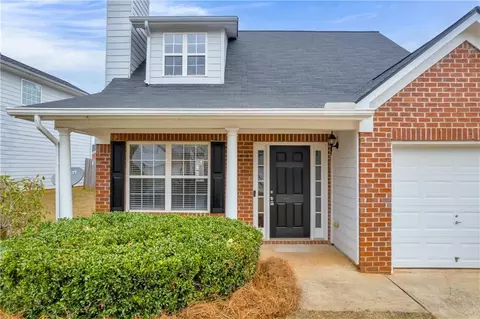 Exterior - 240 Lakeview Trl, Covington, GA 30016 photo 2 of 10