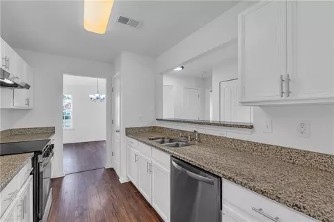 Kitchen - 240 Lakeview Trl, Covington, GA 30016 photo 2 of 3