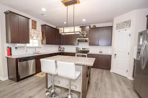 Kitchen - 1016 Bluecoat Cir, Hampton, GA 30228 photo 1 of 5