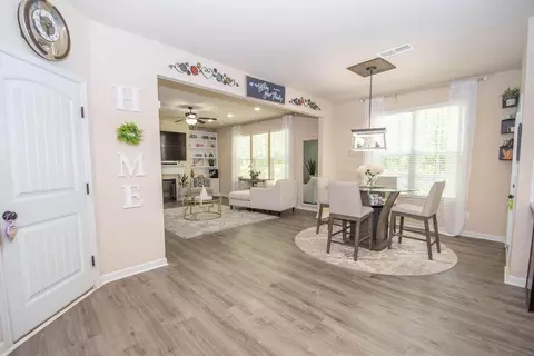 Dining - 1016 Bluecoat Cir, Hampton, GA 30228 photo 3 of 3