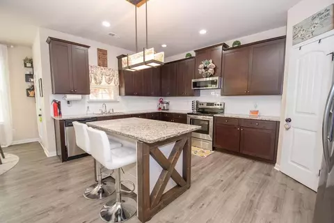 Kitchen - 1016 Bluecoat Cir, Hampton, GA 30228 photo 2 of 5