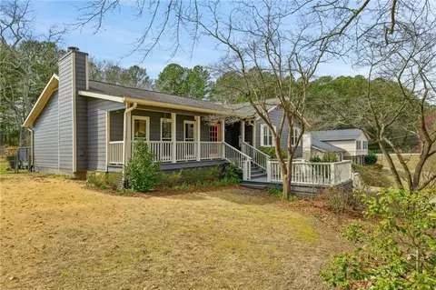 4374 Bending River Trl SW, Lilburn, GA 30047