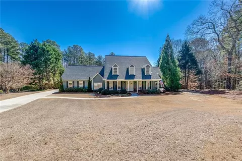 4825 Duncans Lake Dr, Buford, GA 30519