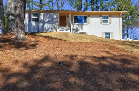 3145 Valleydale Dr SW, Atlanta, GA 30311